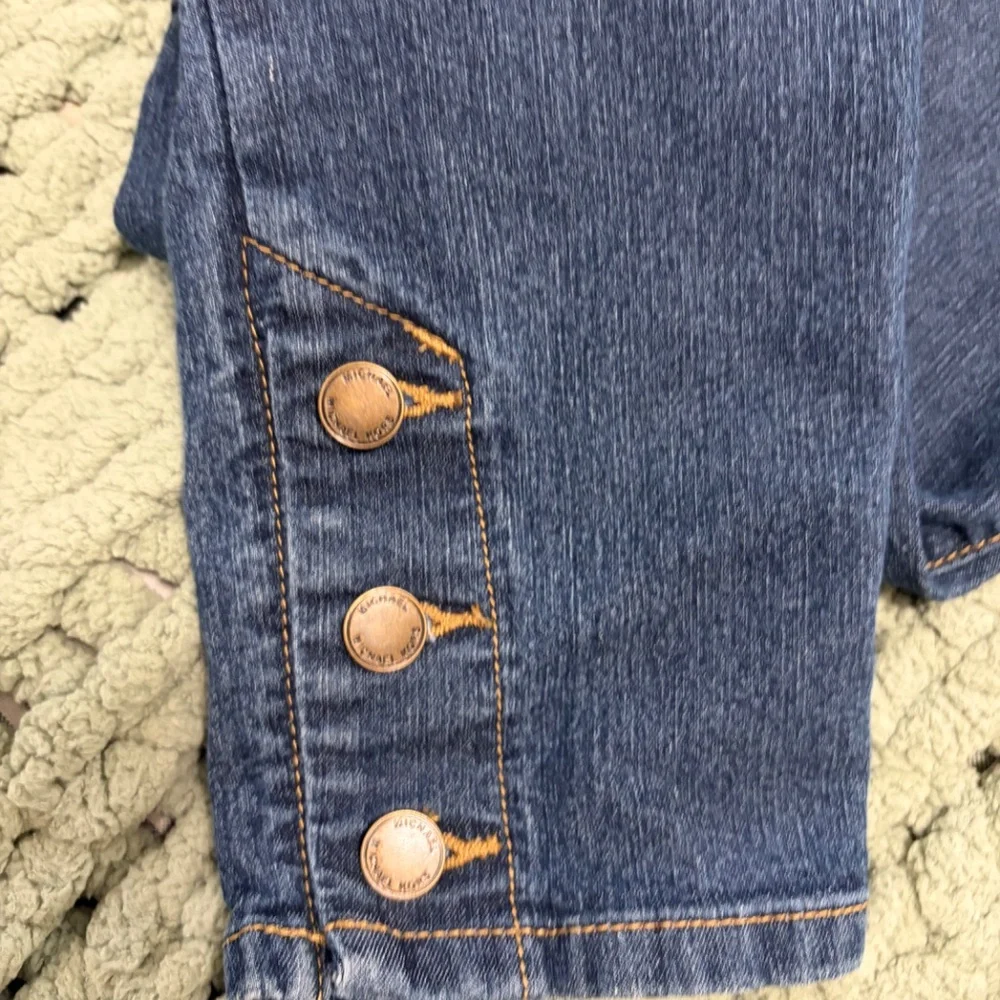 Michael Kors Button Hem Skinny Jeans – Size 6 – Gold Hardware Detail ✨